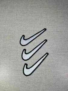 Pack of 5 – Nike Swoosh Logo Iron-on Patches (Black, Embroidered) – High Quality - Picture 1 of 1