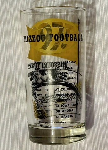 1975 University Missouri Tigers Mizzou Glass Cover