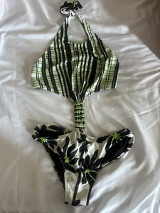Gideon Oberson Swimwear black green and white cutout in the middle size 8 - Picture 1 of 8