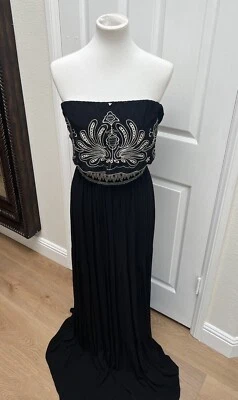 Vestido maxi Guess tamanho grande sem alças longo bordado preto boêmio feminino  - Imagem 1 de 4
