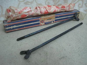 2 NOS GENUINE BMC AUSTIN MORRIS MILITARY ARMY 20cm SCREWS BATTERY FIXING - Picture 1 of 5
