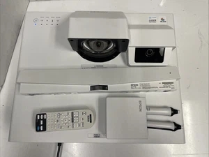 EPSON BrightLink 1485Fi  - 3LCD projector h919a with Remote touch unit and pen - Foto 1 di 10