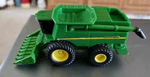 TOMY CO. ERTL JOHN DEERE TOY COMBINE -PLASTIC K0515YL01 - Picture 1 of 7