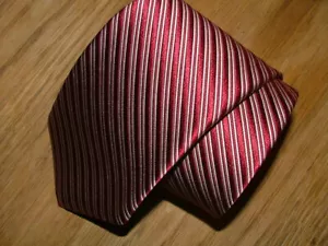 MENS BROOKS BROTHERS TIE 100% SILK WOVEN IN ENGLAND RED GRAY STRIPED #390 - Picture 1 of 5