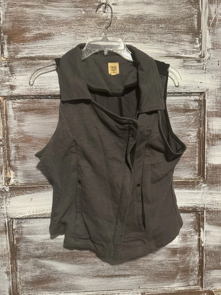 True Craft Black Vest Women’s Size Medium - Imagem 1 de 4