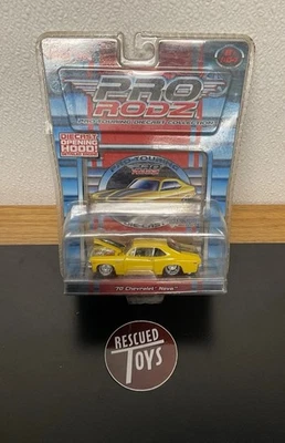 Chevrolet Nova 1970 amarillo Maisto Pro Rodz Touring 1/64 Foto 1 de 3