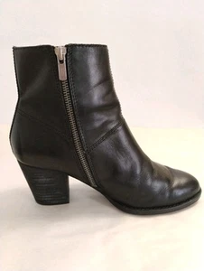Frye Ankle Boots Side Zip Black Leather-Size 7.5M Ankle Block Heels - Picture 1 of 10