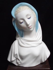 Vintage Serene Bellissimo Cybis Blu Ammantato Madonna Busto su Legno Piedistallo - Foto 1 di 6