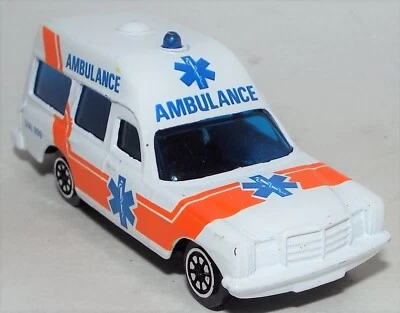 Corgi Die Cast Mercedes-Benz 2200 Ambulance in White - Image 1 of 3