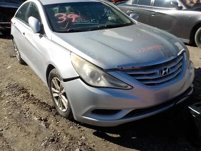 Used Washer Fluid Reservoir fits: 2013 Hyundai Sonata  Grade A - Image 1 of 4