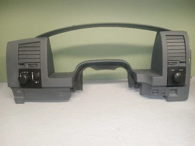 * Bisel de cuadro de instrumentos Dodge Durango 2004-2009 OEM 1041370 Foto 1 de 2