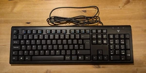 V7 CKU200UK Black USB Wired Hot-Keys QWERTY Layout Full Size Keyboard - Picture 1 of 2