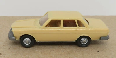 Micro WIKING Ho 1/87 Volvo 264 Beige Interno Marrone Chiaro No. Box - Immagine 1 di 4