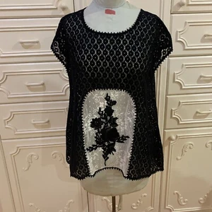 ANNA SUI BLACK LACE W/WHITE FLORAL EMBROIDERED INCERT TUNIC BLOUSE SLEEVELESS M - Picture 1 of 13