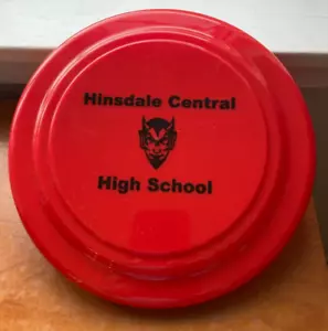 HINSDALE CENTRAL HIGH SCHOOL FRISBEE ROTE TEUFEL KOSTENLOSER VERSAND FLIEGENDE SCHEIBE - Bild 1 von 3