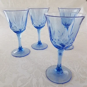 Vtg Avon Fostoria AMERICAN BLUE Wine Glass Set of 4, 10oz, Fleur de Lis, 1980s - Picture 1 of 11