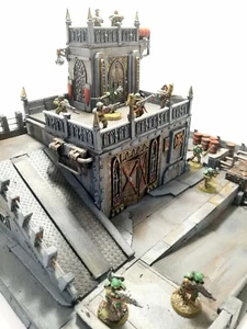 WARHAMMER 40000 WAR GAME SCENERY "REALM OF BATTLE HEADQUARTERS" PRO PAINTED 40K - Imagen 1 de 1