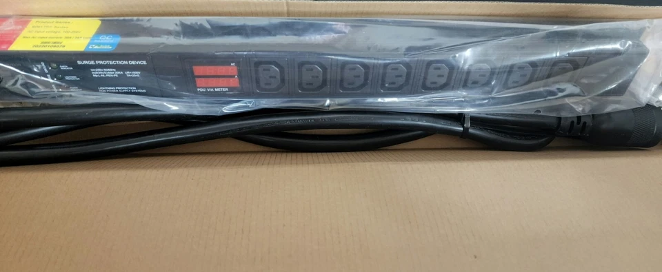 New LCD Metered PDU 200-240v 30A 30amp L6-30P 8 x C13 Cryptocurrency Mining - Image 1 of 4