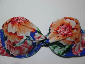 Abercrombie Womens Size 32C Bikini Top Blue Underwired Lined Floral Swimwear - Picture 1 of 7