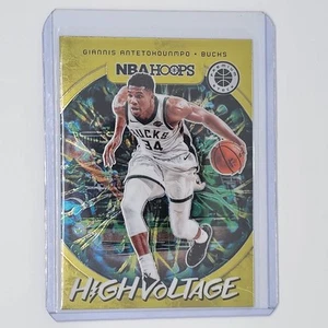 Giannis Antetokounmpo High Voltage 2019-20 NBA Hoops Premium Stock #11 Bucks - Picture 1 of 2