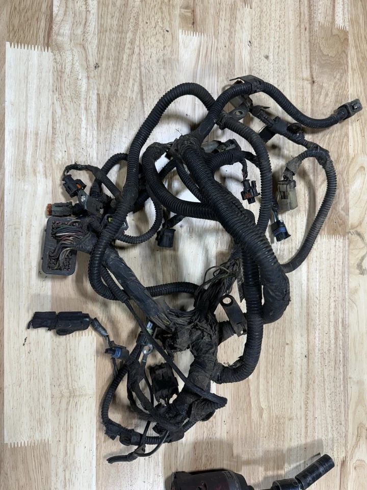 Dodge Ram 2500 3500 2003 5,9 L Cummins diésel ECM motor ECU arnés de cableado Foto 1 de 4