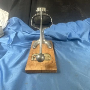 Vintage raro Juicemaster spremiagrumi frutta alluminio pressofuso estrattore succo anni 60 Doehler - Foto 1 di 6