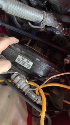 Wires Under Hood Kia Optima 2018 1/43 - Image 1 of 4