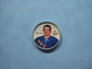 1961/62 SHIRRIFF PLASTIC NHL HOCKEY COIN #92 TED HAMPSON SHARP+ 61/62 SHIRRIFF