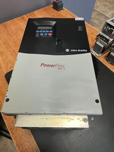 USED ALLEN BRADLEY 22C-D038A103 POWERFLEX 400 DRIVE 25HP SER.A - Picture 1 of 2