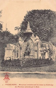 Cambodia - PHNOM PENH - Monument commemorating the return to Cambodia of the pro - Picture 1 of 2