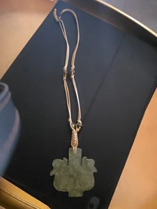 ¿Jade/jadita o nefrita? Collar Año Chino del Gallo Sobre Cordón - Imagen 1 de 4