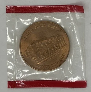 Sealed United States Mint in Denver, Colorado Souvenir Coin or Medallion - Picture 1 of 6