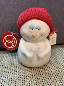 Statuina natalizia Pignoni di neve Dept 56 ho bisogno dei miei bicchieri vino con etichette - Foto 1 di 17