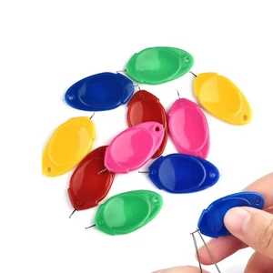 10 Stück Easy Nadeleinfädler gemischte Farben ältere Menschen Inserter Werkzeug Nähzubehör - Bild 1 von 5