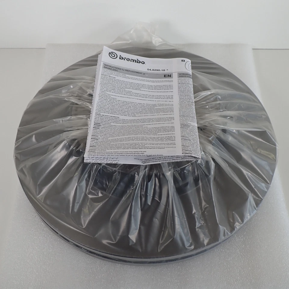 Rotor de freno de disco Brembo 09.A204.11 Premium con recubrimiento UV ventilado Foto 1 de 4