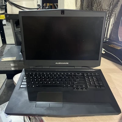 ALIENWARE 17 INTEL CORE I7-4800MQ 2.70GHZ 12GB RAM SIN HD Foto 1 de 4