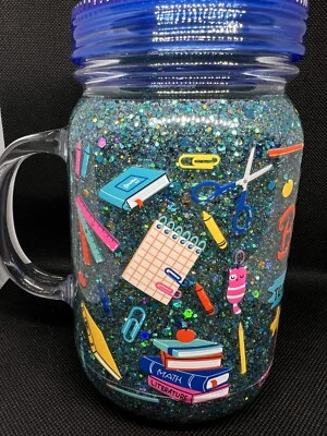 Globo de nieve hecho a mano taza de plástico azul temática de profesor con tapa Foto 1 de 3