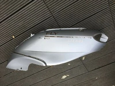 042 Piaggio FLY125 LEFT Hand Side Rear Fairing Cover Panel 2005-2012 621986 125 - Image 1 of 4