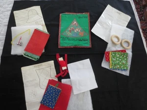 8 Truly Yours  CHRISTMAS CALICO ORNAMENTS KIT - 2 Wreaths, 3 Bells, 3 Stockings - Picture 1 of 5