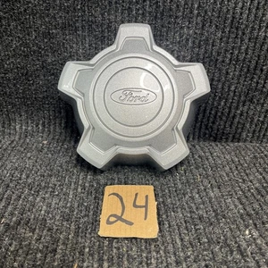 🔥🔥🔥2021 2022 FORD MAVERICK OEM Silver Center Cap NZ6C-1000-A1A 560-10415 - Picture 1 of 8