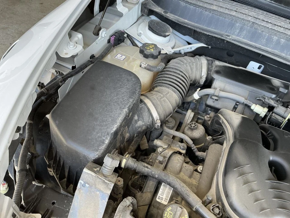 Filtro de aire 3,2 L compatible con Cherokee 14-18 4941715 Foto 1 de 1