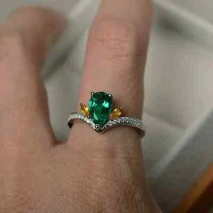 2.50 Ct Pear Cut Green Emerald Lab Created Engagement Ring 14K White Gold Plated - Picture 1 of 7