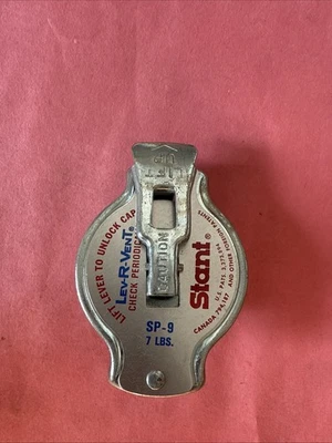 Tapa radiador Stant SP9 Lev-R-Vent 52-62 Corvette 53-56 Hudson (ver descripción para ajuste) Foto 1 de 3