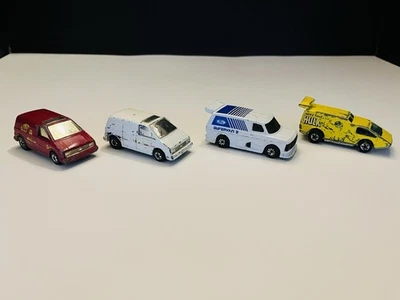Alerón deportivo vintage Hot Wheels y Matchbox, 2 Ford Aerostar’s y Ford Supervan ll Foto 1 de 4