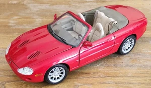Jaguar XK Series en escala 1/18 diecast de Maisto - Imagen 1 de 9