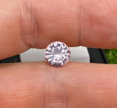 Natural Morganite Loose gemstone 3.96 Ct., Brilliant cut, Origin Nigeria - Image 1 of 4