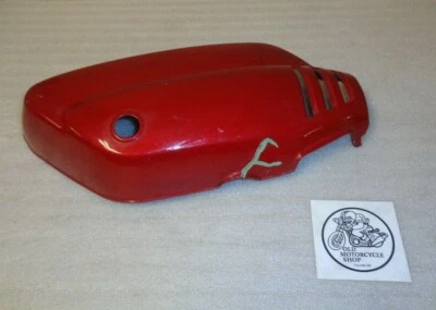 Suzuki GT750 1972 cubierta lateral derecha/cubierta del tanque de aceite Foto 1 de 4