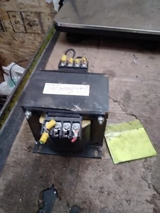 Square D 9070T1000D1 Transformer - Picture 1 of 6