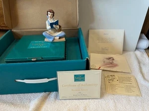 WDCC Die Schöne und das Biest Bookish Beauty Belle mit Box Pin Zertifikat Kunstwerk Armband - Bild 1 von 6