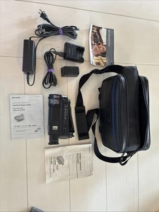 Sony CCD-TR87 Video8 XR Steady Shot Handycam With Accessories - Tested / Working - Picture 1 of 6